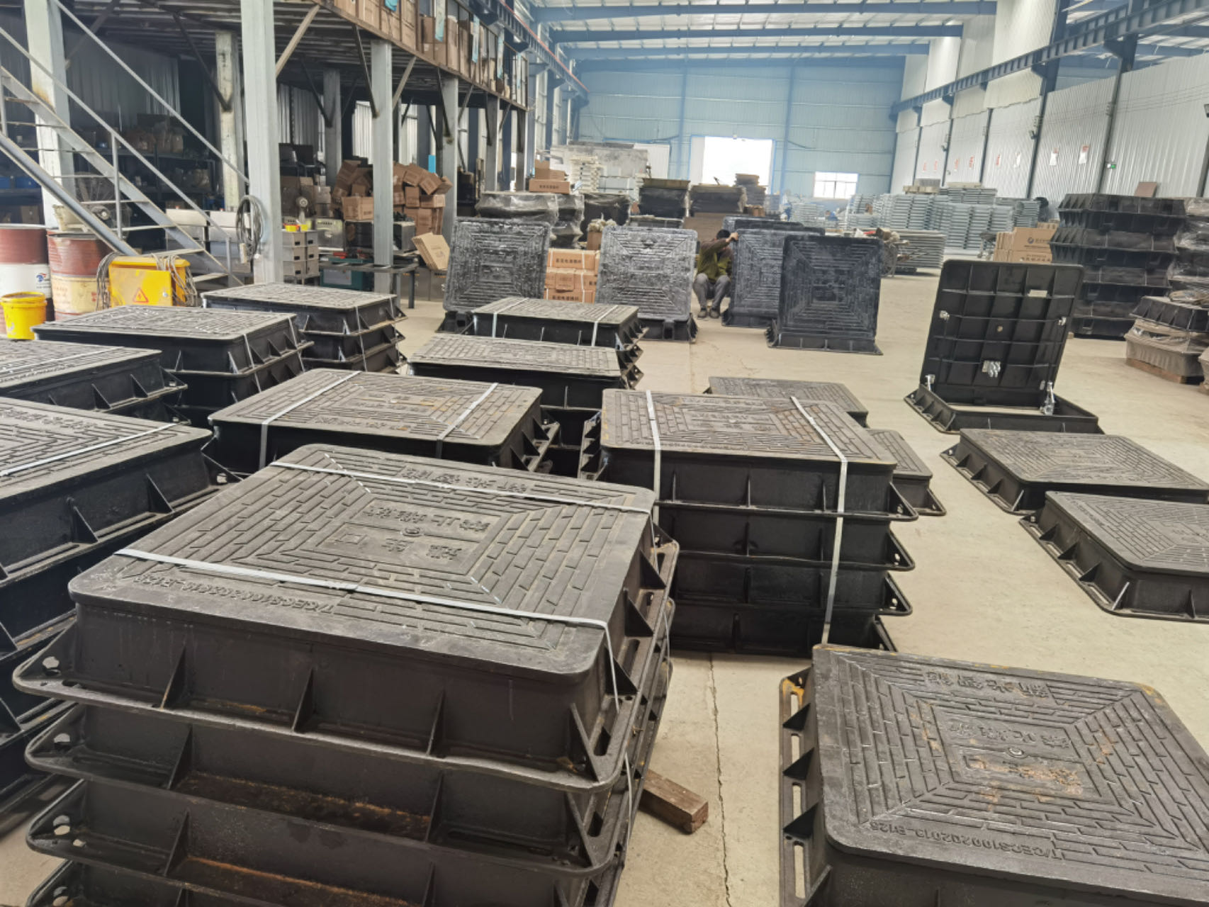 智能液压井盖的优势及作用