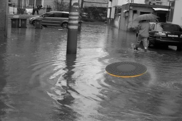 智能井盖实时监测水位 智能井盖实时监测水位