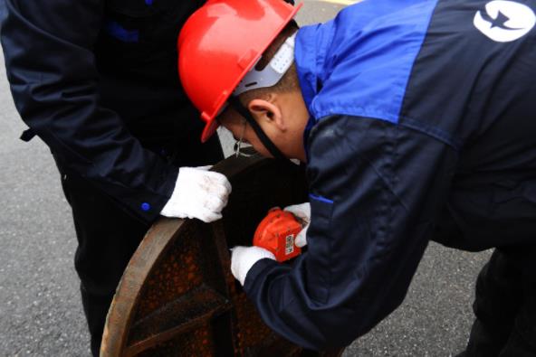 智能井盖如何让井盖从预警到应急快人一步？