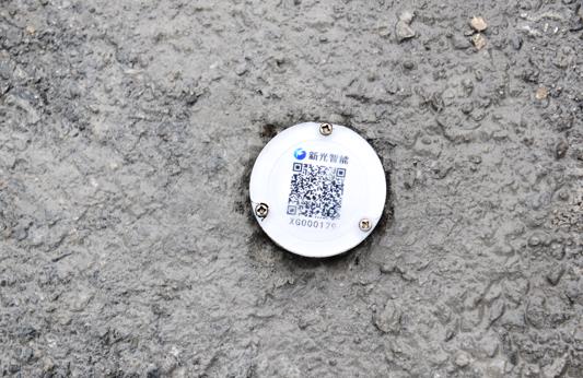 给窨井盖加“智慧芯”！智能井盖让城市更安全